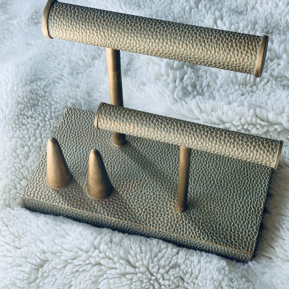 Brushed Gold Jewelry Stand